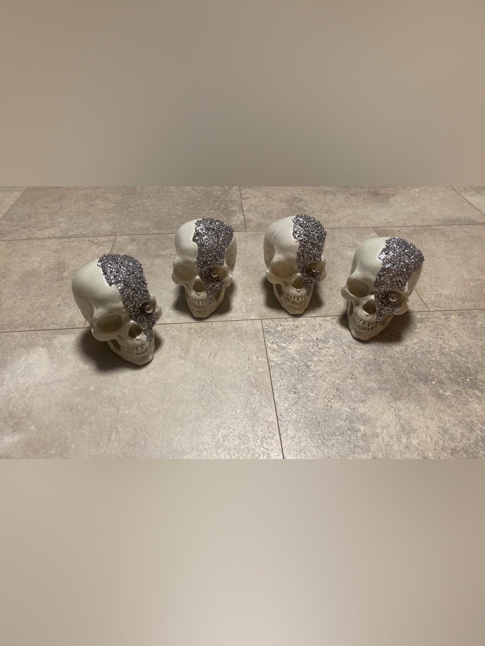 NEW 18 piece lot of plastic skulls